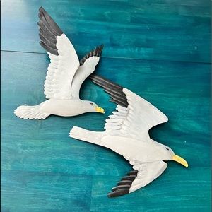 Flying seagulls Metal wall art